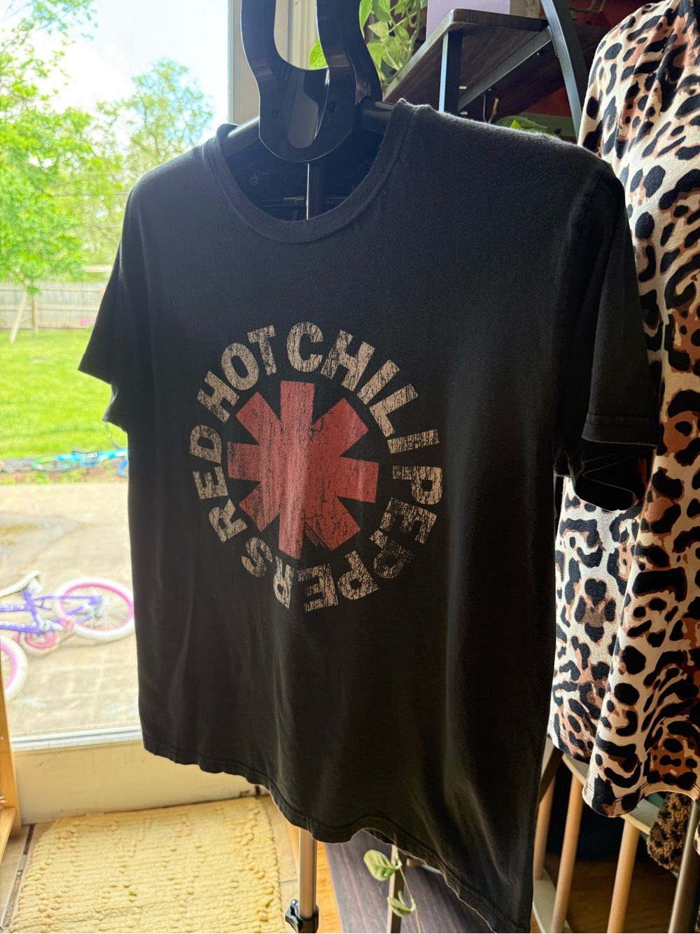 Bravado Black Red Hot Chili Peppers Graphic Tee - Picture 2 of 3